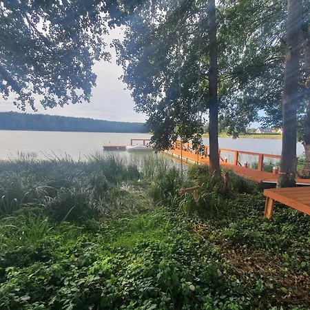 Gemuetliches Mit Garten Und Seeblick * Kołczewo